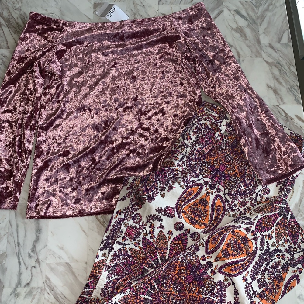 Skinny leg paisley print pants